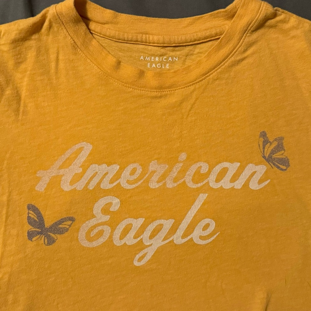 American Eagle XS Crop Tee